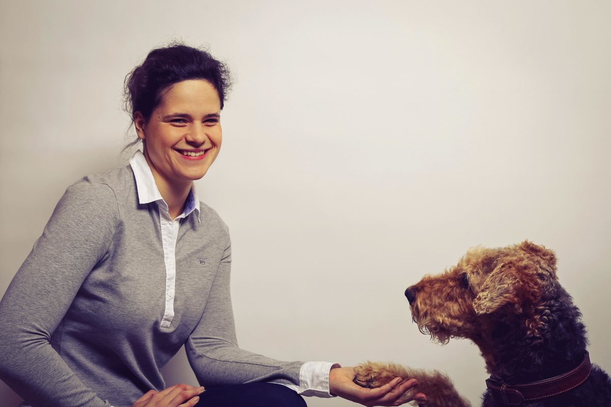 Dr. Katharina Hamann mit Hund
